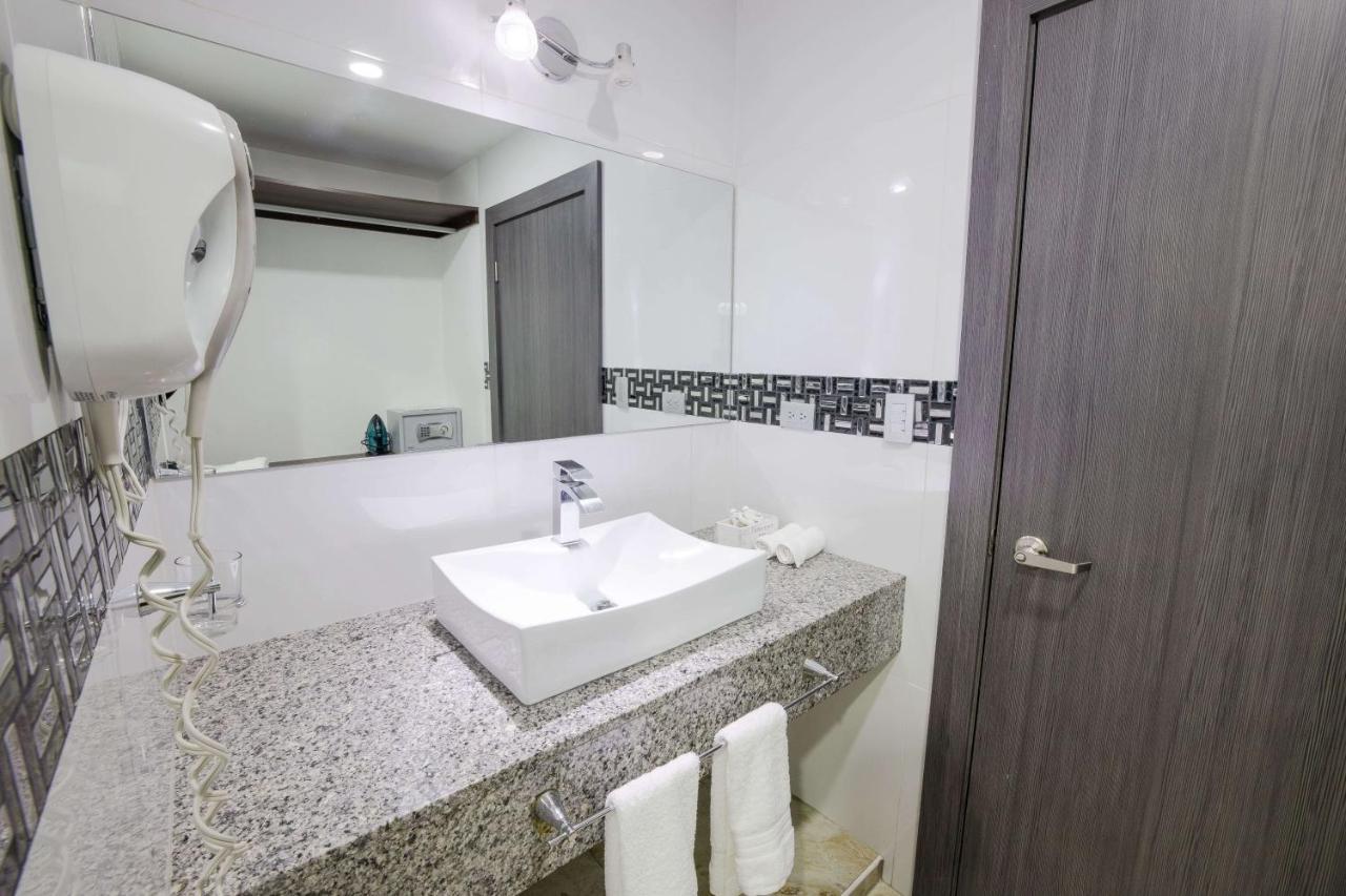 Basha Hotel&Restaurant San Pedro Sula Bagian luar foto